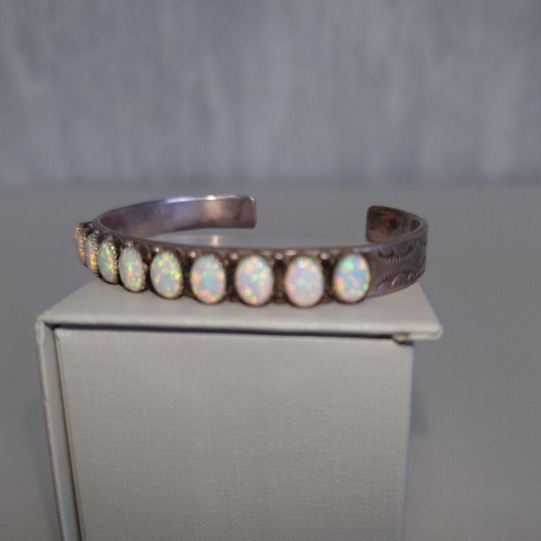 ズニ族 H.M COONSIS刻印あり シルバーバングル