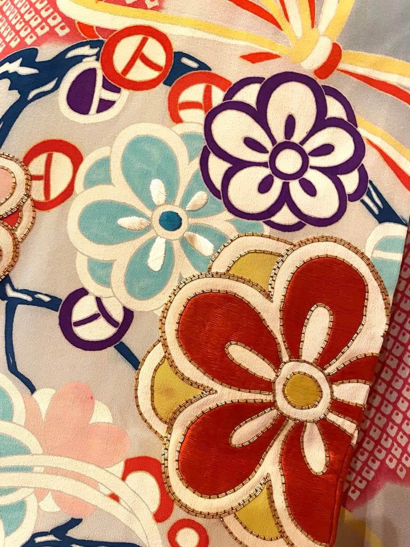 即購入OK！美品！豪華アンティーク振袖 刺繍が美しい