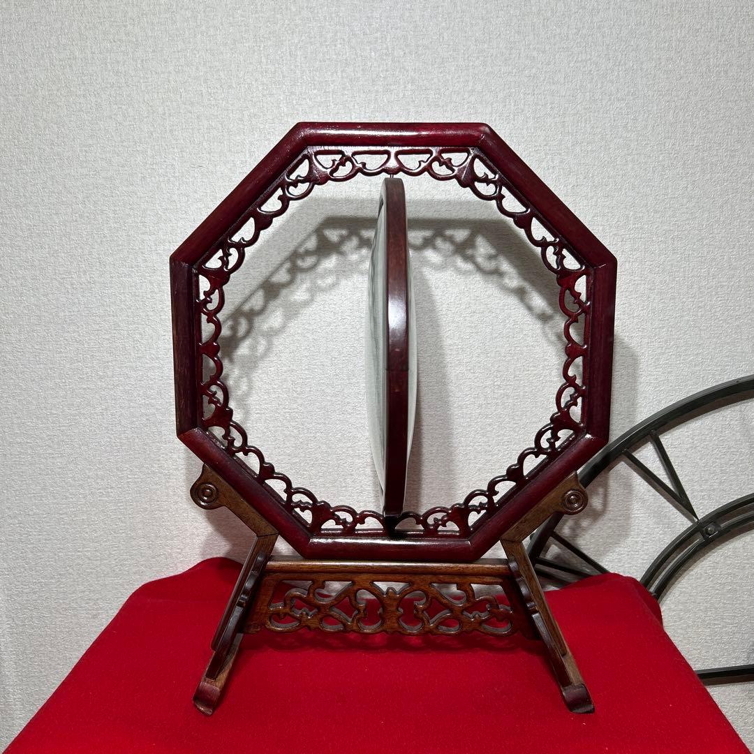 蘇州 蘇繍 両面刺繍 金魚 縁起物 天然木材座 中国工芸品 八角形 風水