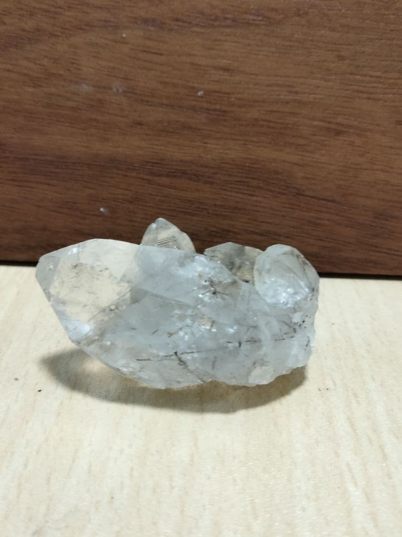 国産鉱物 山梨県 水晶クラスター 塩山竹森山 天然水晶 トルマリン入り