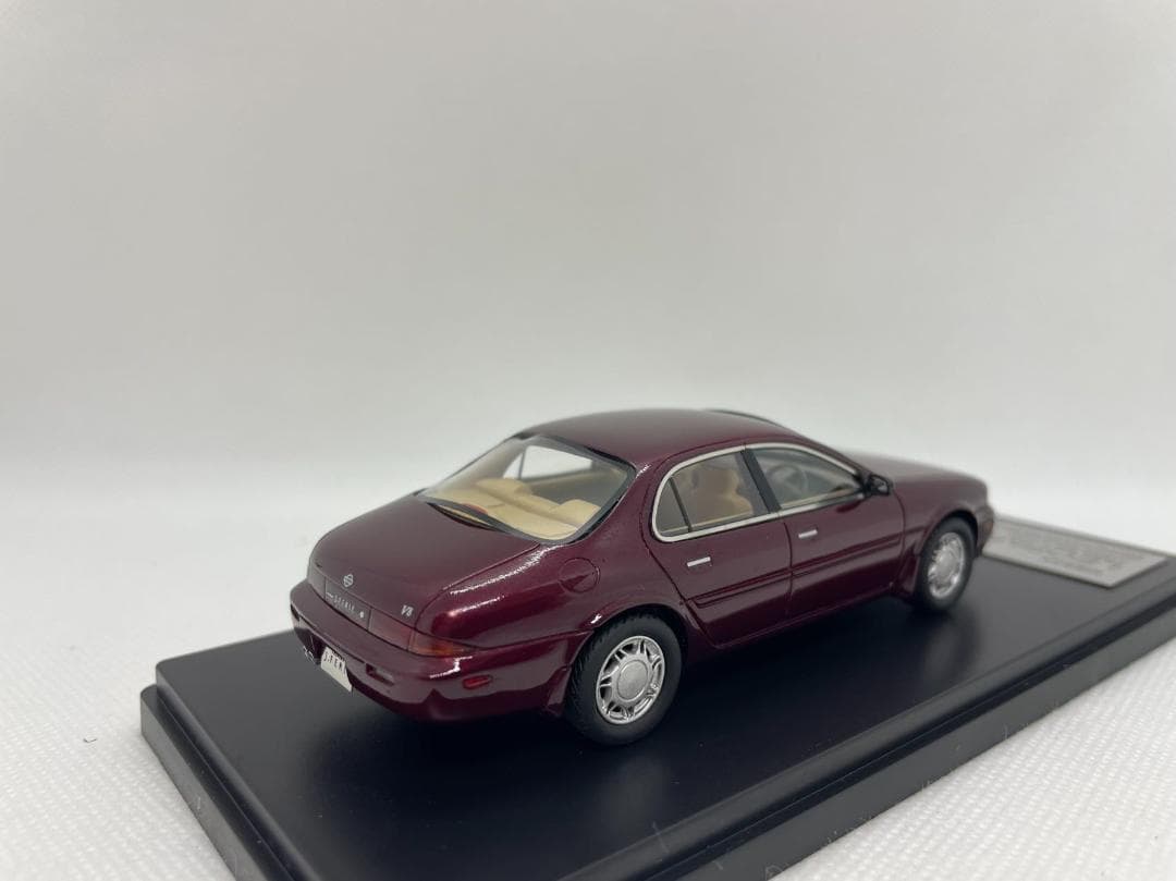 402-192 Hi-Story 1/43 日産 LEOPARD J.FERIE