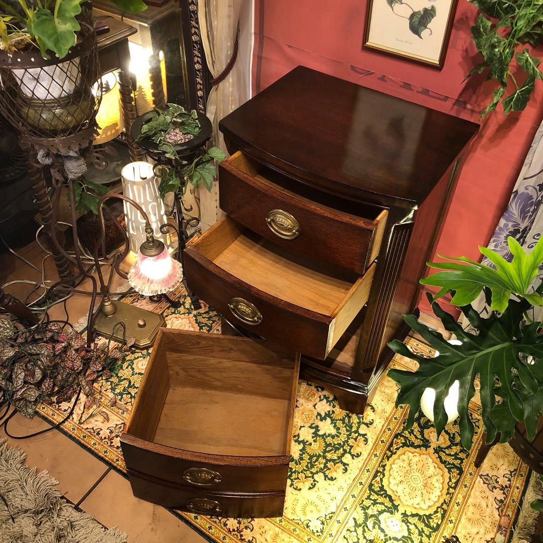 ヴィンテージ US アンティーク3段コンパクトアクセントキャビネット