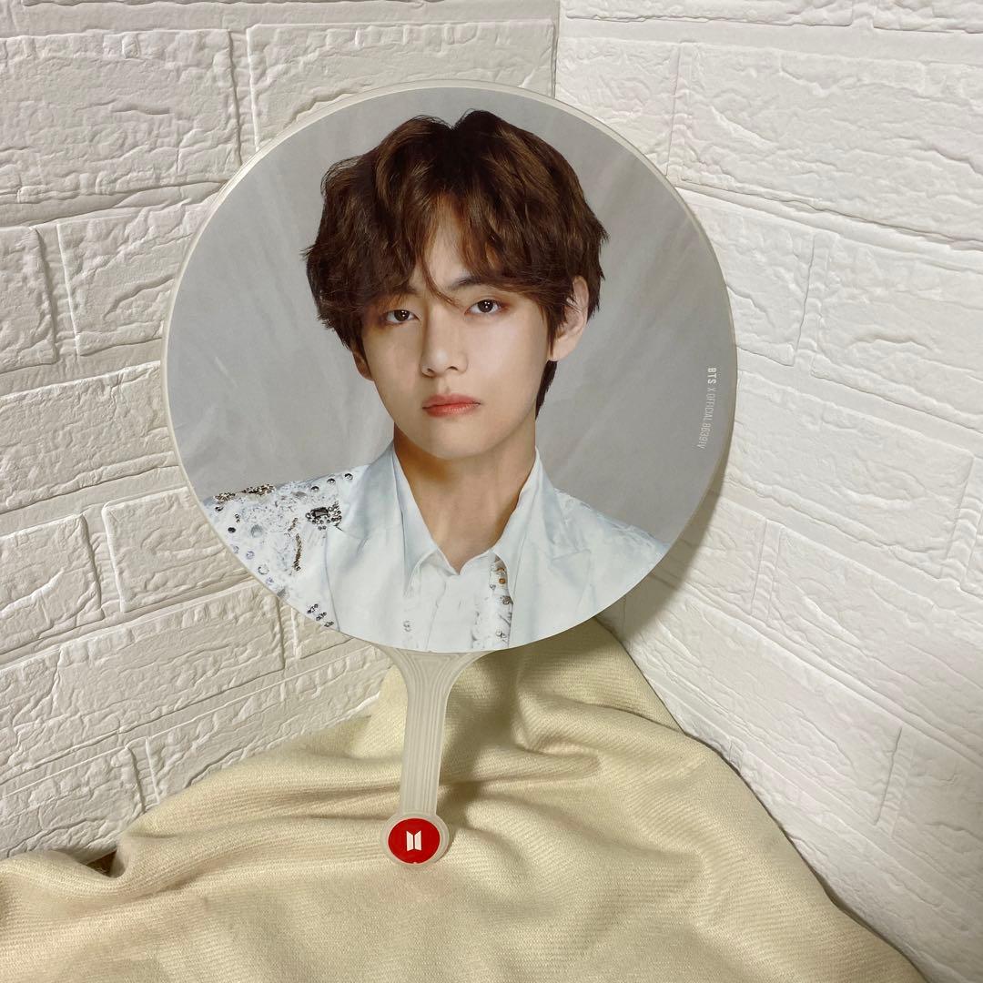 BTS テテ （キムテヒョン）うちわ