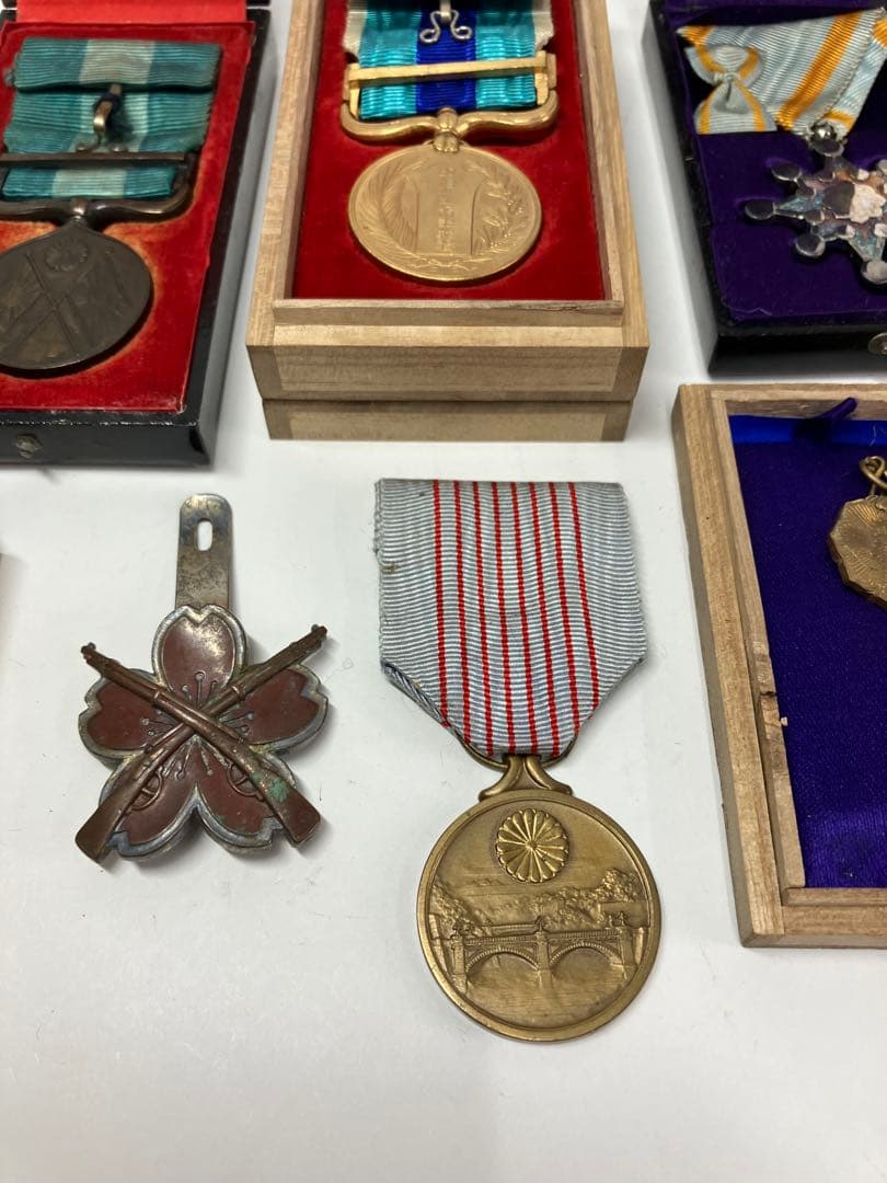 勲章・記章・徽章 まとめセット（小銃射撃兵徽章など）射撃 徽章