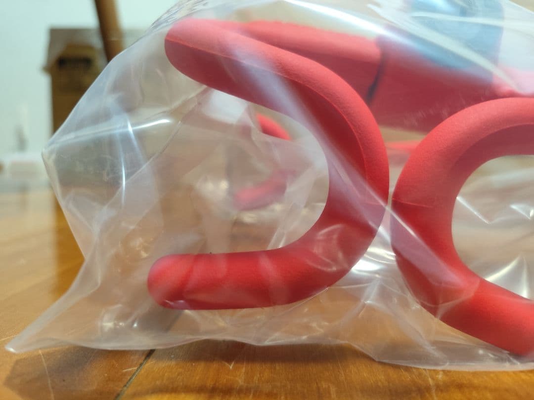 TOYOTA ステアリングロック 赤　新品未使用　梱包