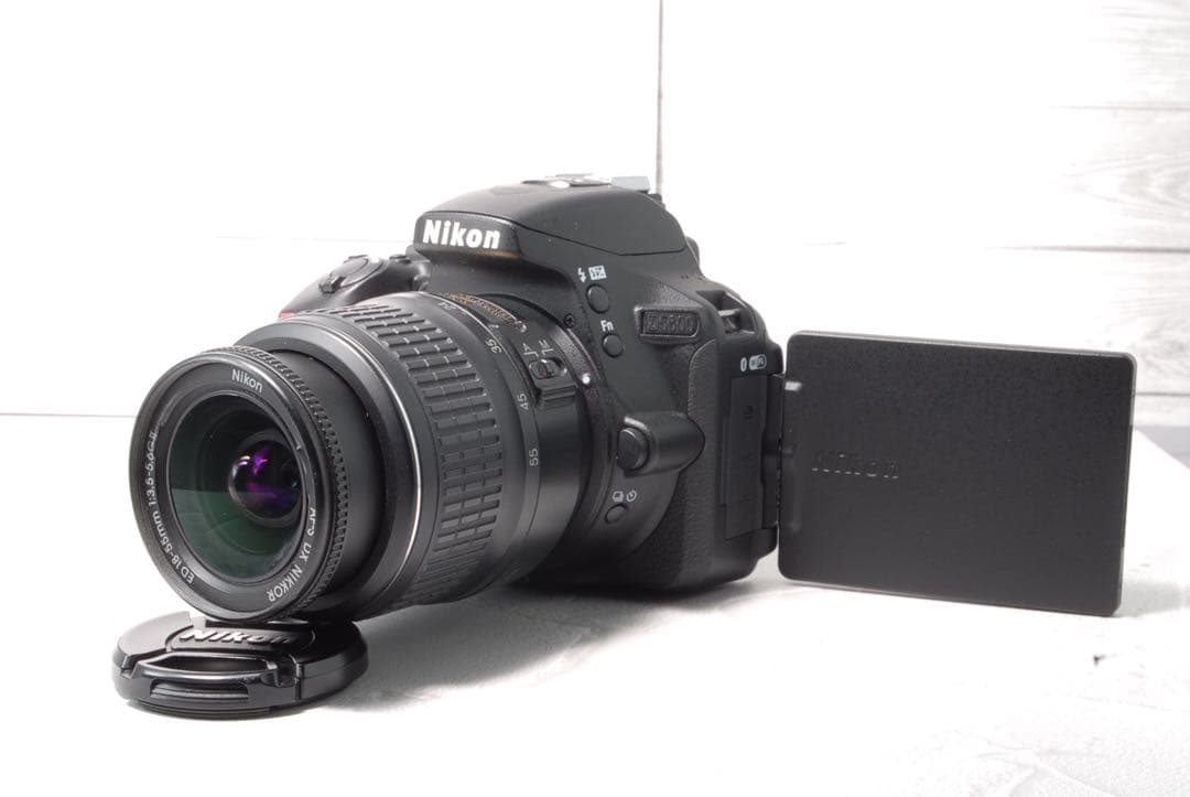 Nikon D5600 AF-S 18-55mm Ⅱ レンズキット スマホ転送