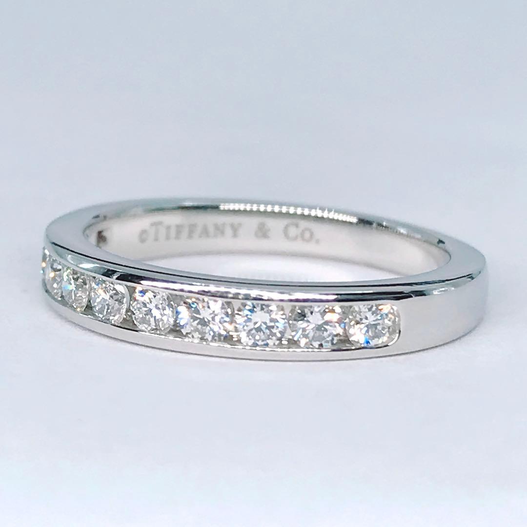 ティファニー チャネル ハーフエタニティ ダイヤモンドリング PT950 10号