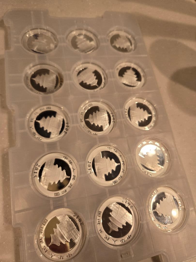 中国 パンダ 10元 31.1g 1オンス銀貨 【15枚】 2015