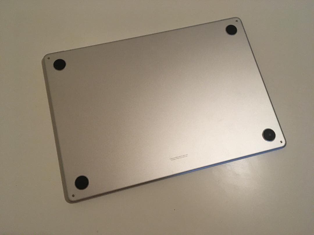 MacBook Air 2023 本体 シルバー 15インチ M2チップ - メルカリ