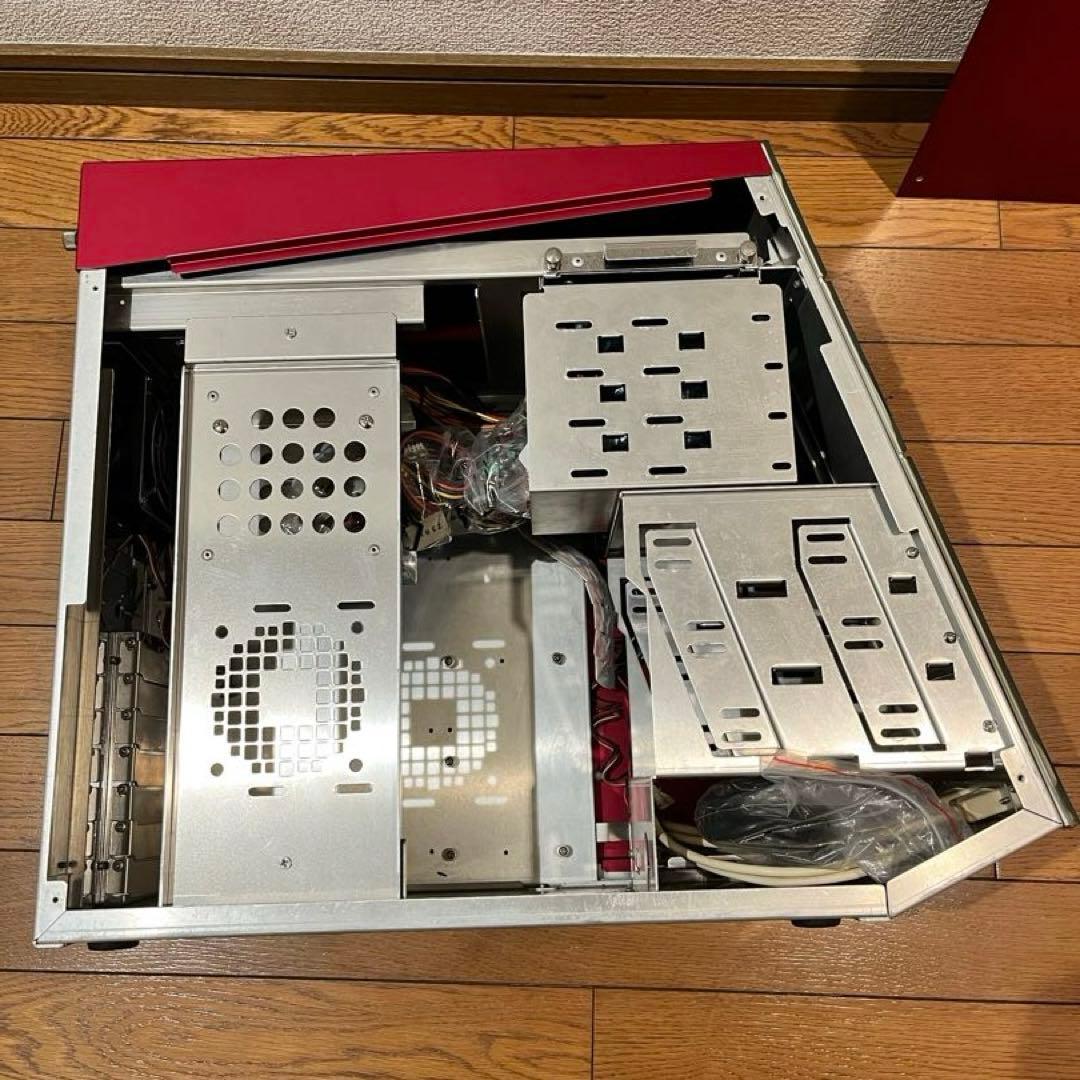 期間限定SALE】Jazz LV Plus レッド PCケース