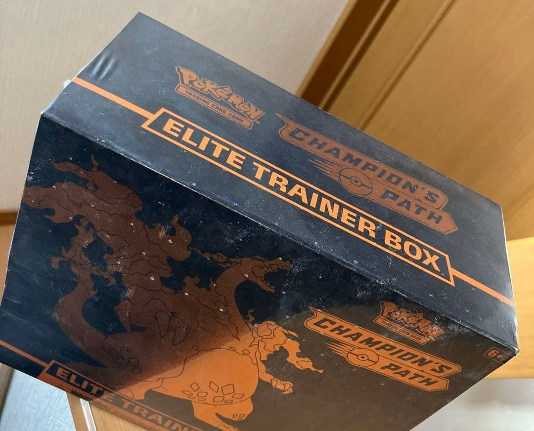 新品未開封 英語版 Champion's Pathエリートトレーナーボックス