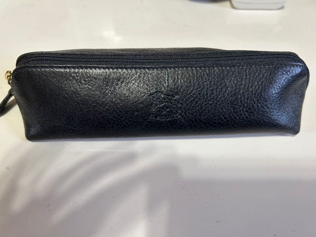 【即日発送】イルビゾンテ　ペンケース　黒 楽天市場】イルビゾンテ IL BISONTE ペンケース メンズ レディース