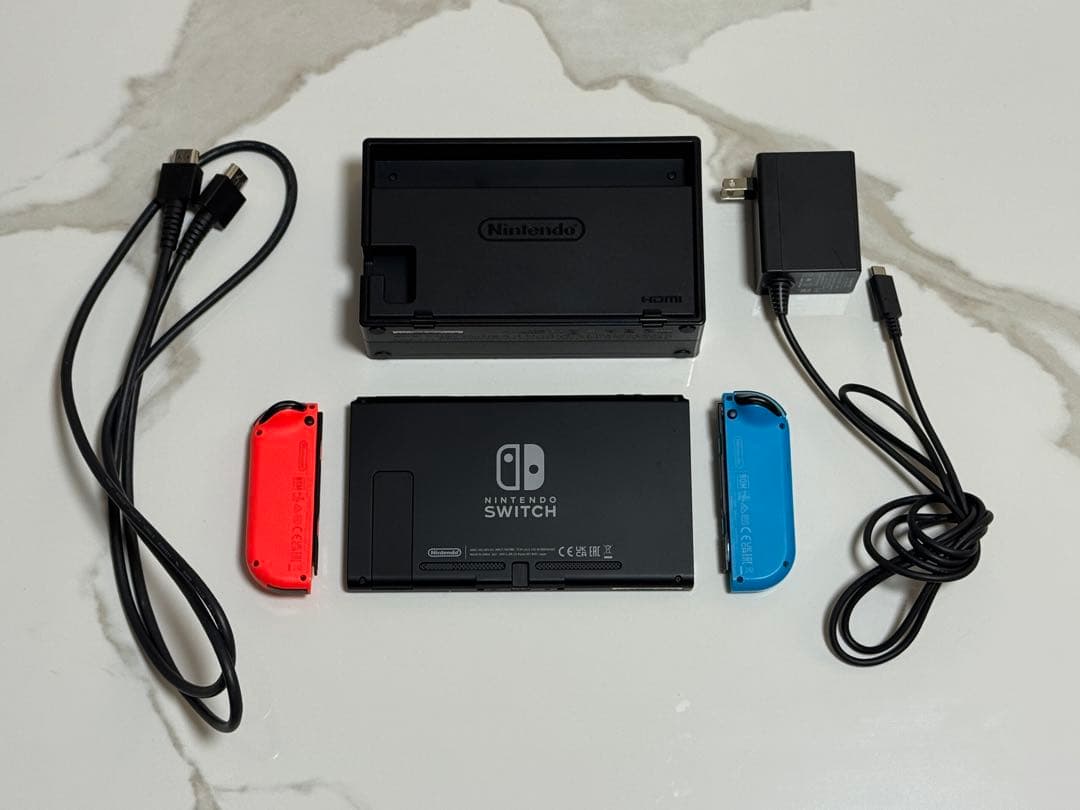 【箱無し特価】Nintendo Switch 本体 青赤 付属品傷あり