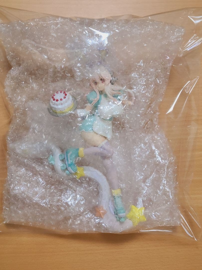 すーぱーそに子 ふゅーちゃー☆うぇいとれす A賞 プレミアムフィギュア