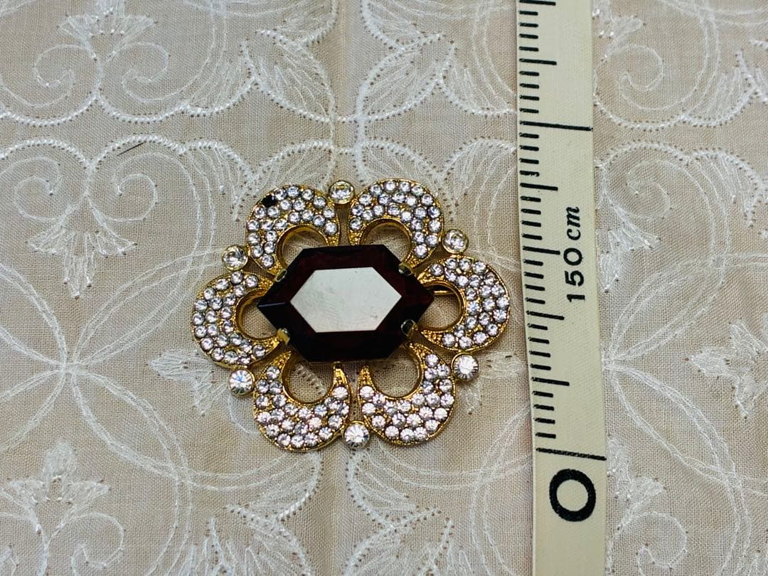 Dolce & Gabbana フラワーブローチ 石外れ有