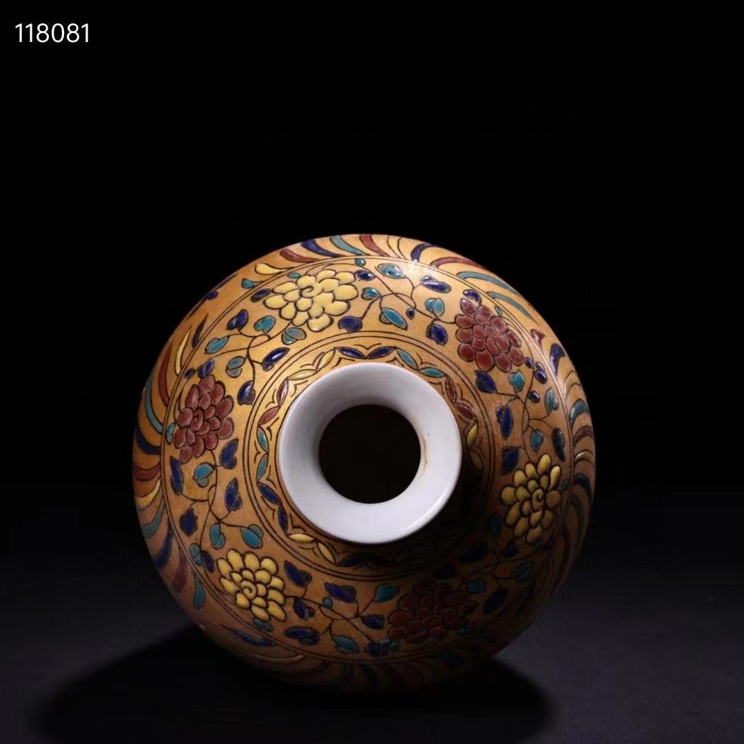 中国古美術・稀有品・純手描き金粉彩陶瓷花瓶・黑檀木箱付き・観賞瓶