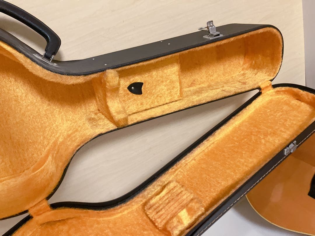 Morris モーリス　アコースティックギター　W-20 ハードケース付き