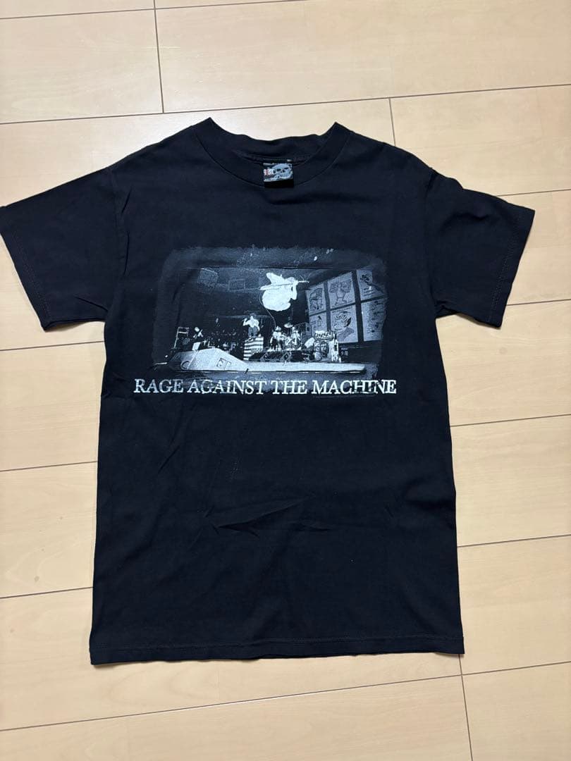 RAGE AGAINST THE MACHINE Tシャツ Sサイズ ブラック Amazon.com: Rage Against The Machine Crowd Masks Official Tee T