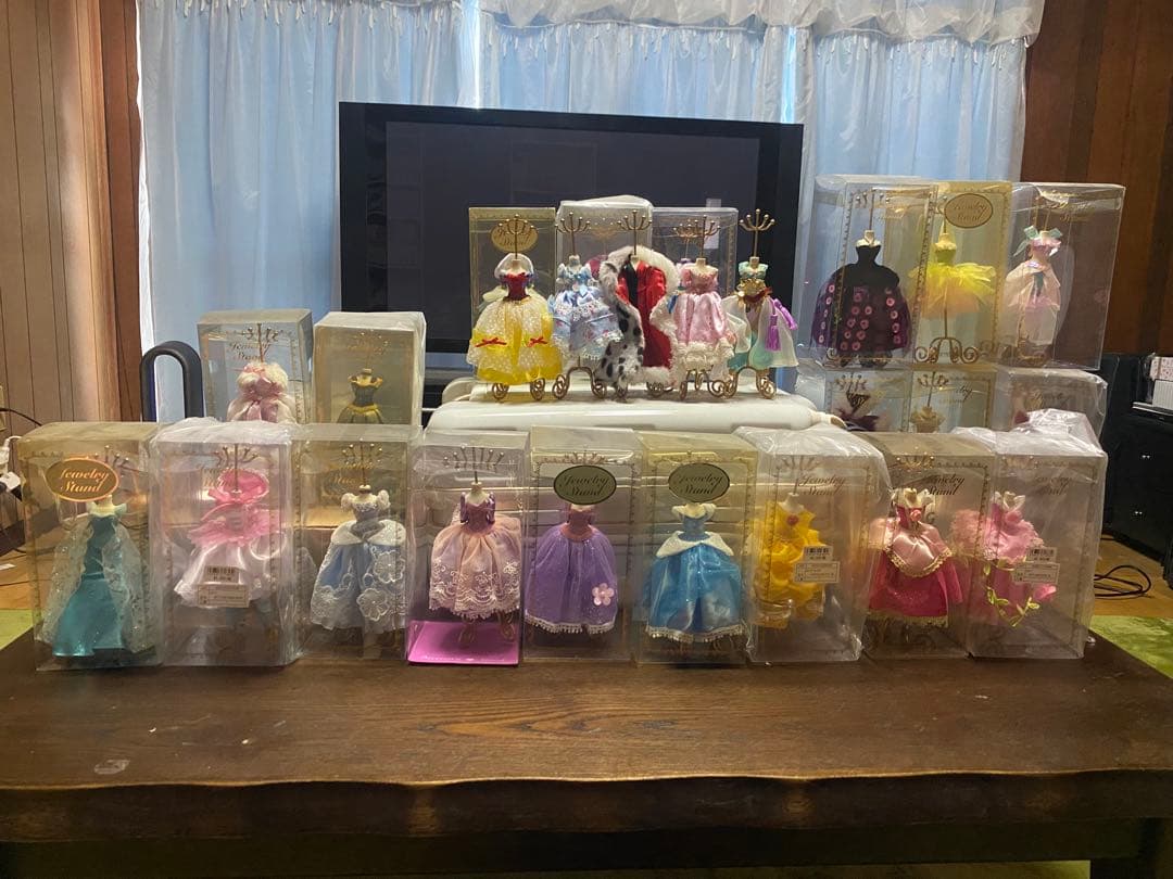 ディズニーストア　アクセサリースタンド