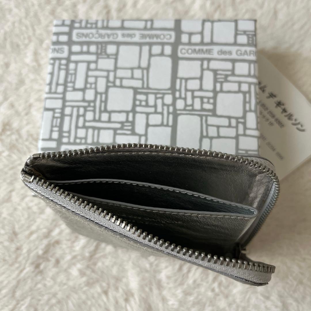 極美品 COMME des GARCONS Wallet シルバーウォレット