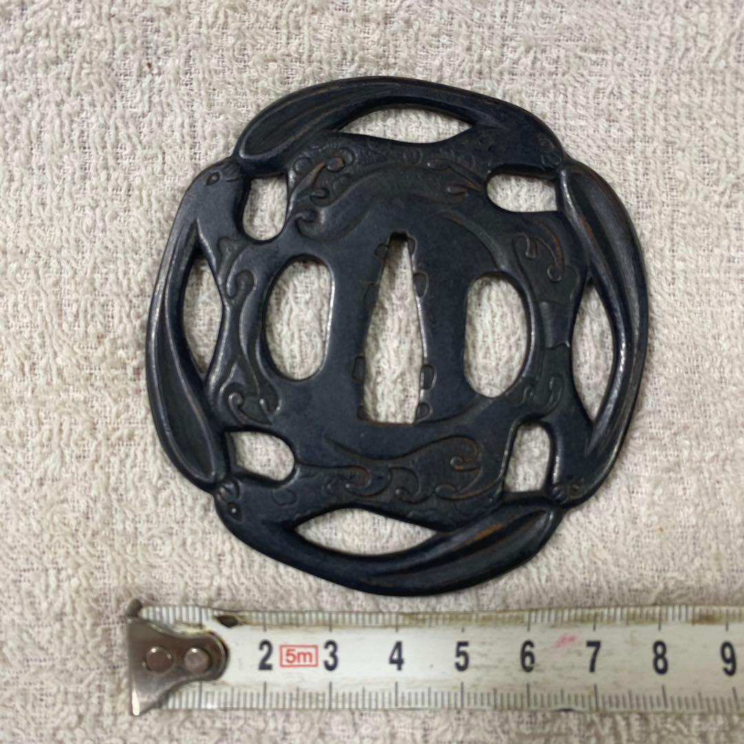 B-45 鍔　『白兎波渡透彫』　武具　刀装具　銅製　時代物　美術品　工芸品