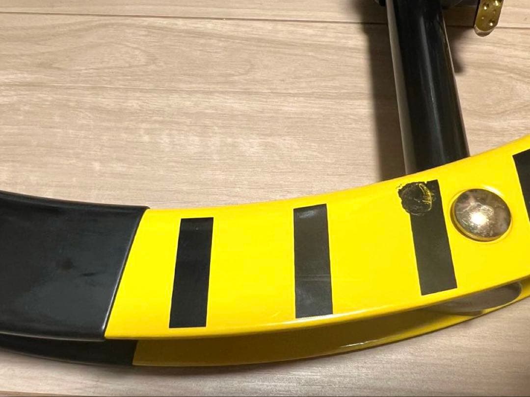 HORNET タイヤロック 鍵付き イエロー