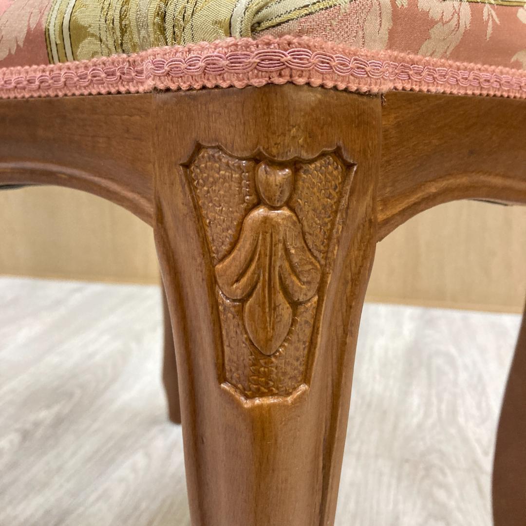 イタリア 　猫脚　スツール　オットマン　クラシック 　A