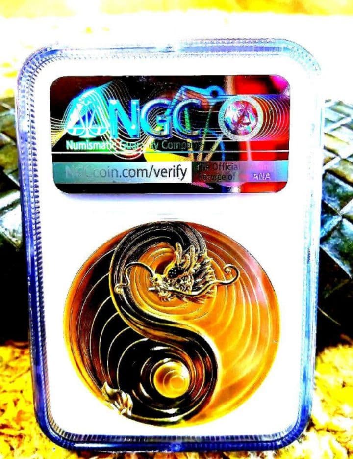 NGC PF70 最高鑑定 2024 世界 300枚  メダル