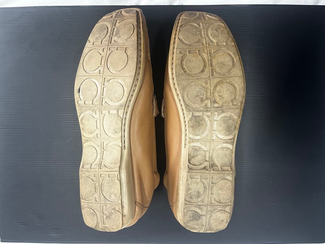 フェラガモ　ドライビングシューズ　スリッポン