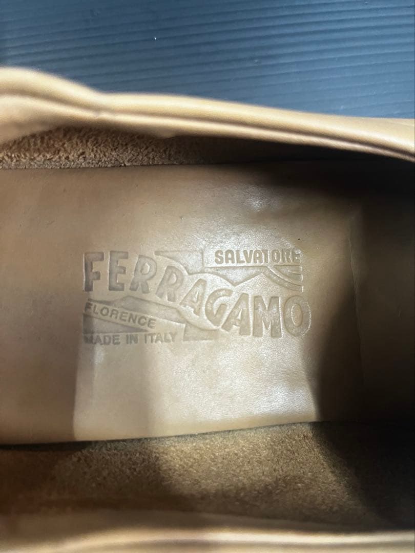 フェラガモ　ドライビングシューズ　スリッポン