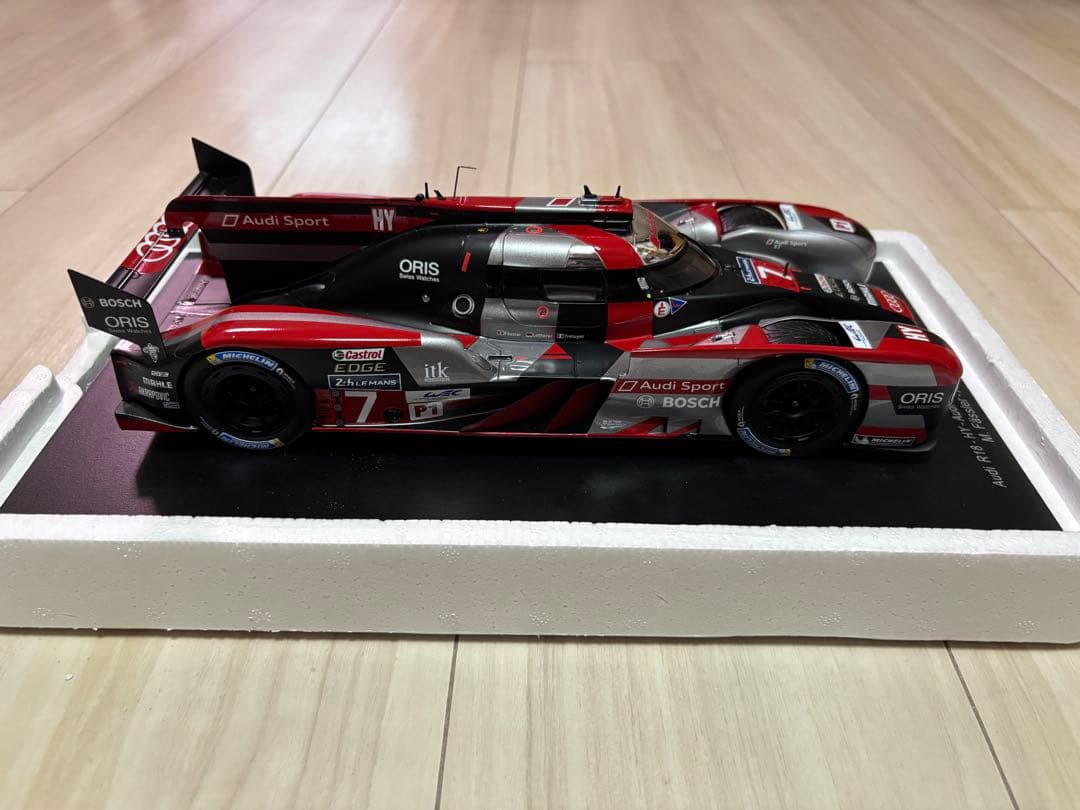1/18 Audi R18 2016 ７号車 スパークモデル