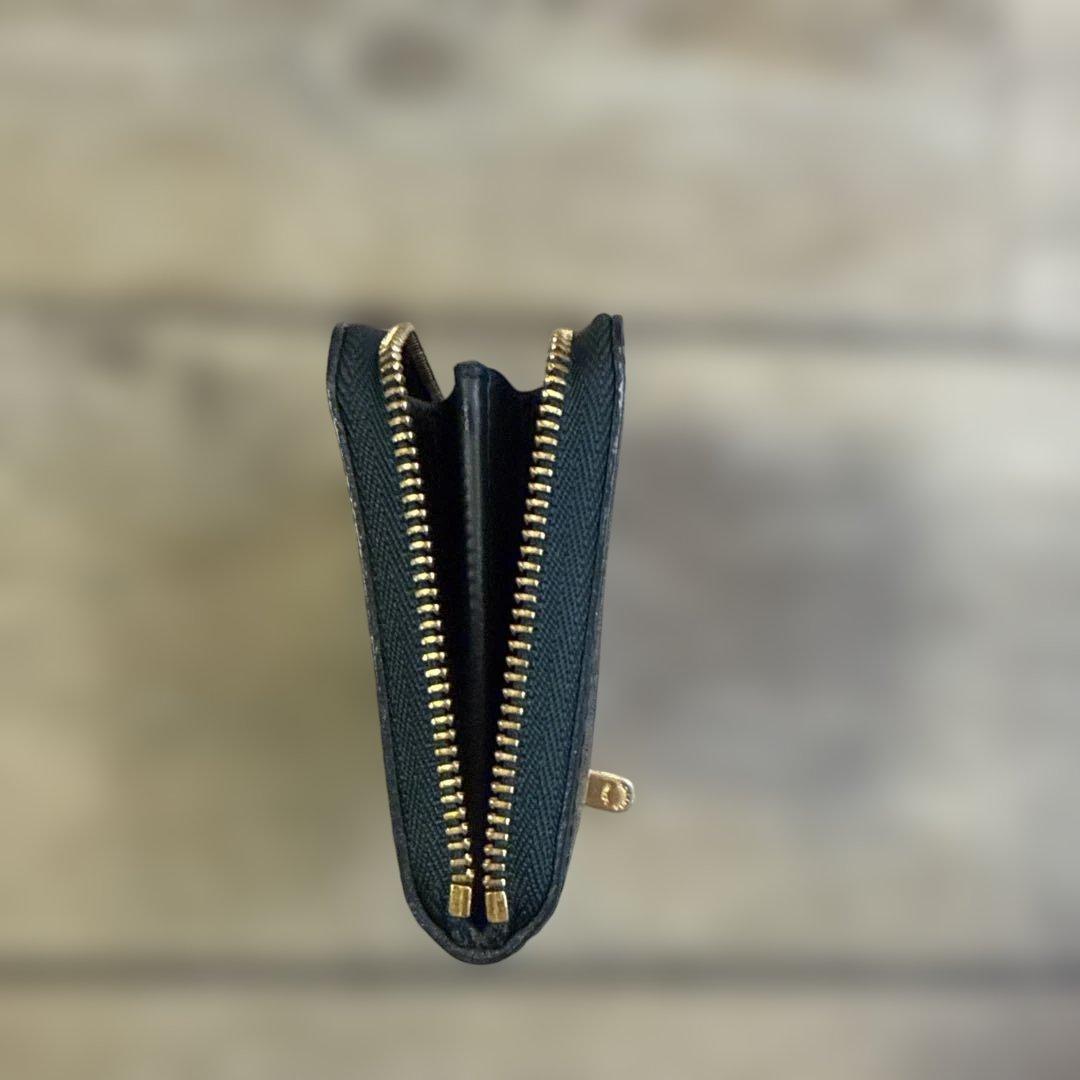 Louis Vuitton ヴェルニ　ジッピーパスケース