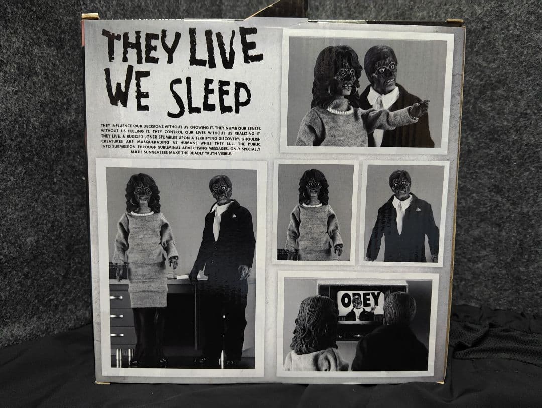 NECA 社•豆魚雷[They Live ALIEN 2 PACK]新品未開封!