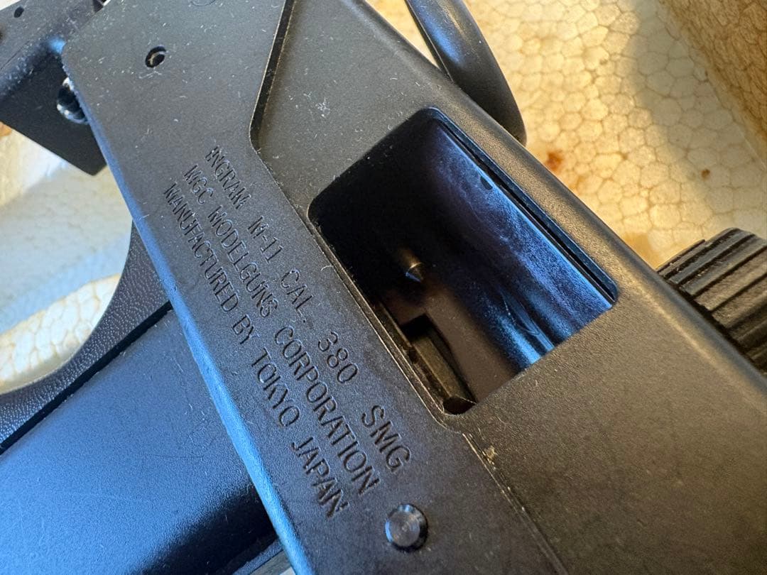 MGC イングラム-11 発火式モデルガン