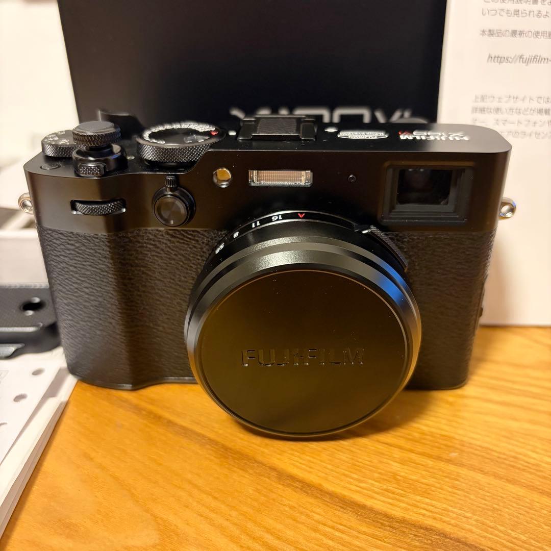 美品 FUJIFILM X100ⅵ コンデジ ブラック おまけ多数 - メルカリ