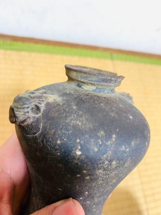 12から13世紀 中国 黒高麗 神獣首瓶