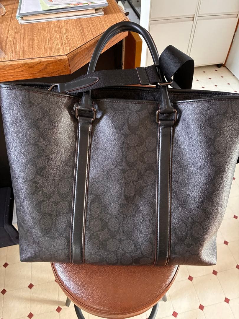 COACH ブラック レザービジネスバッグ