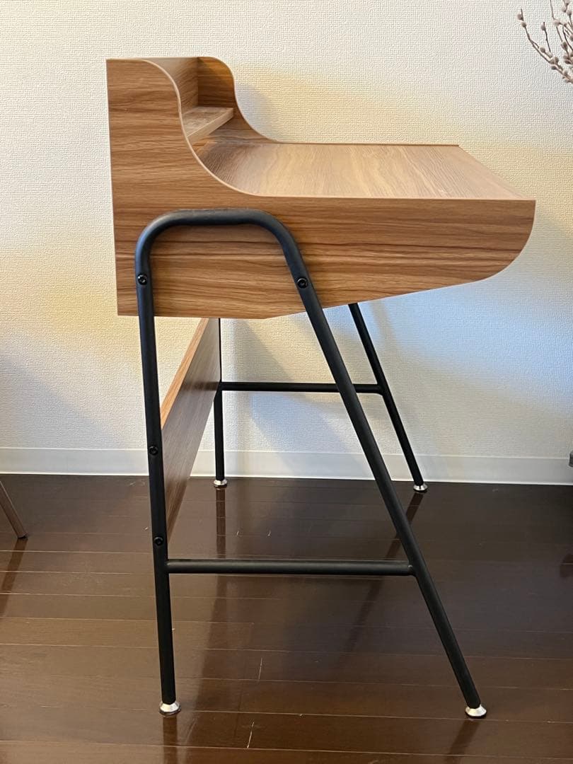 モダンデザイン パソコンデスク