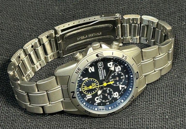 SEIKO クロノグラフ 腕時計　文字盤ネイビー【稼働美品】