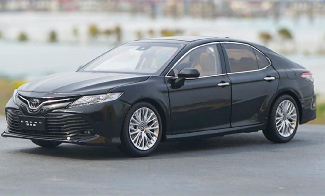 1/18 パインディモデル　トヨタ カムリ ミニカー 黒