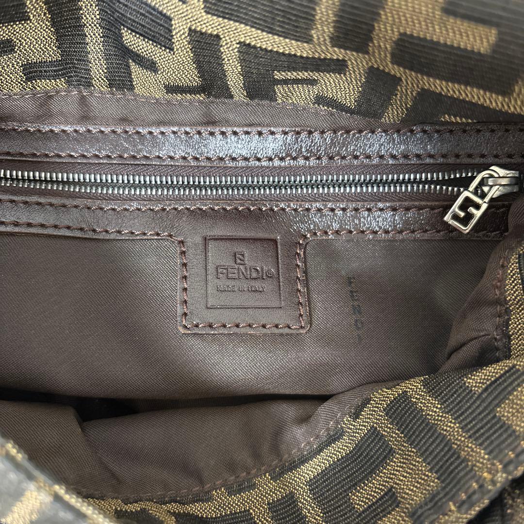 FENDI バッグ　ショルダーバッグ