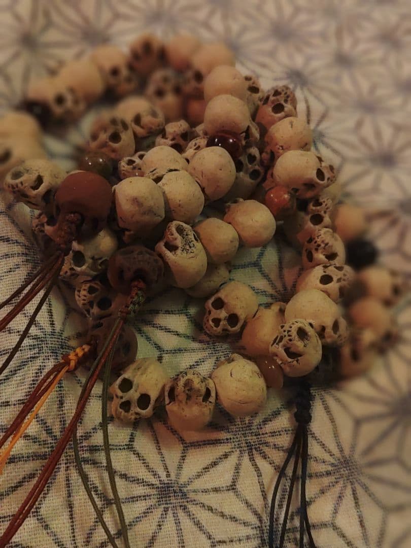 辰巳又助 陶器 髑髏数珠
