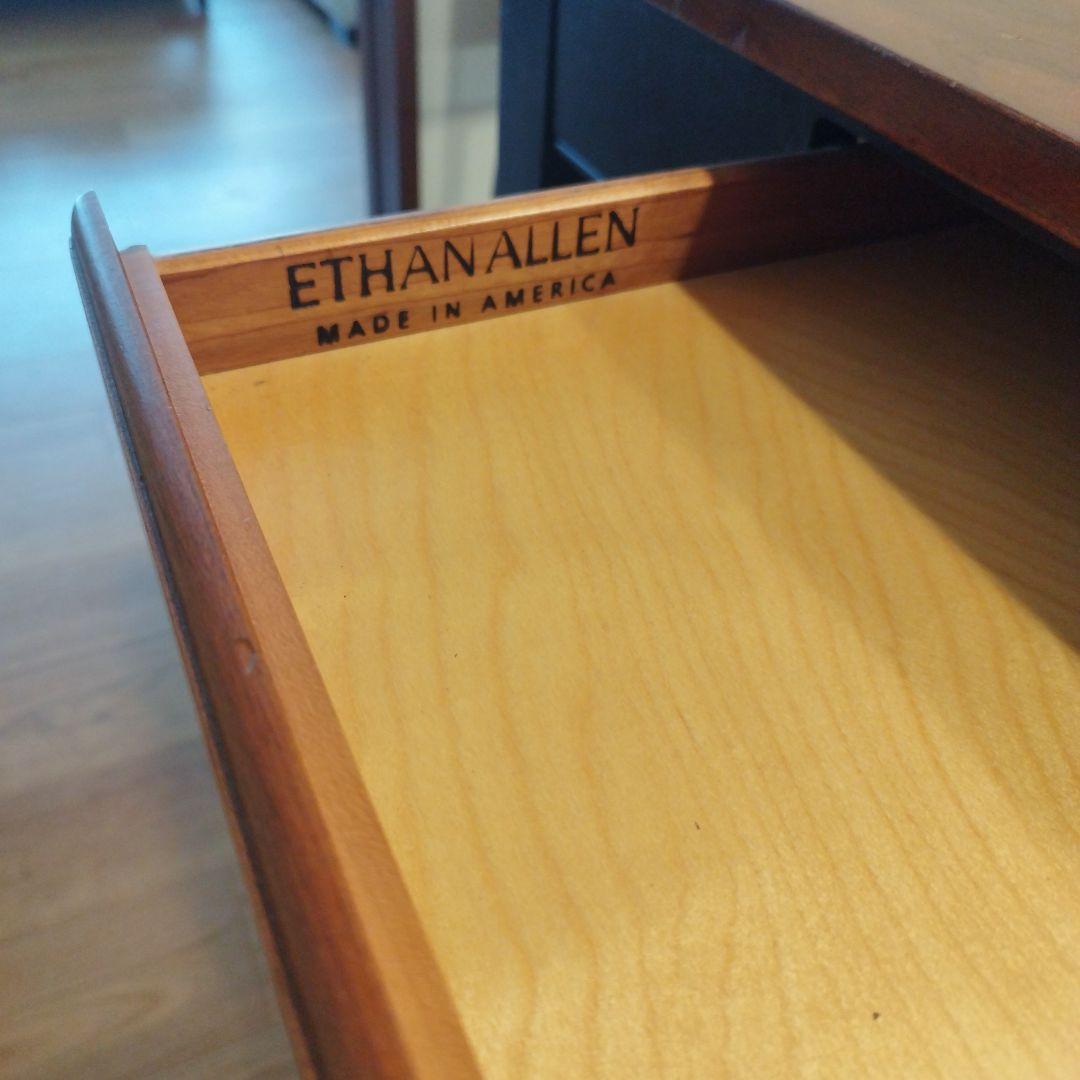 アメリカ高級家具　Ethan Allen イーセンアーレン　ダイニングテーブル