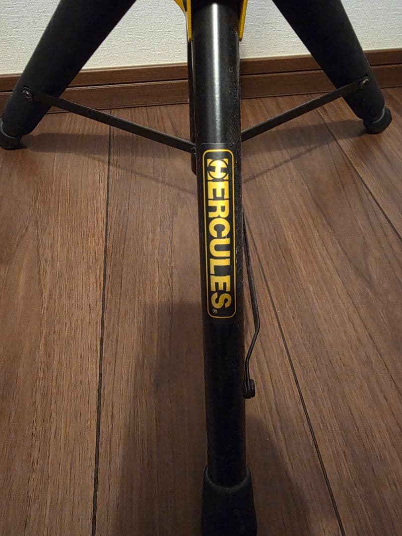 Fender Hybrid II Jazzmaster スタンド チューナー付き