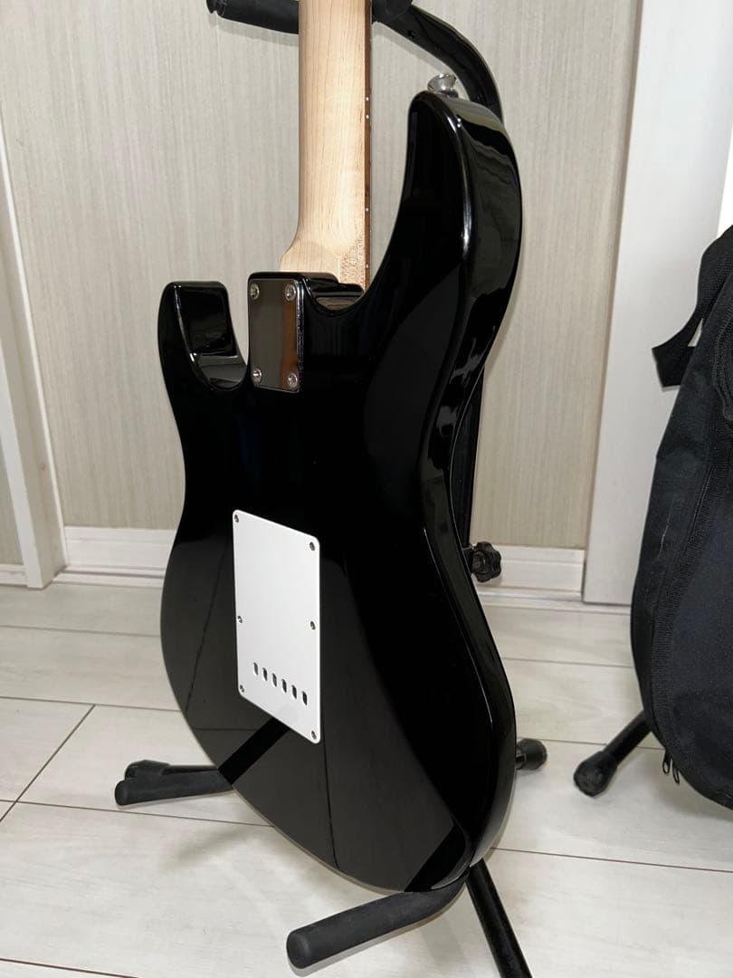 ヤマハ　YAMAHA Pacifica PAC012 パシフィカ 黒エレキギター