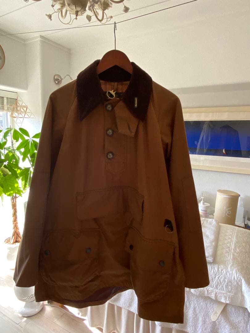 Barbour ブラウンアウター コーデュロイ襟　プルオーバータイプ。