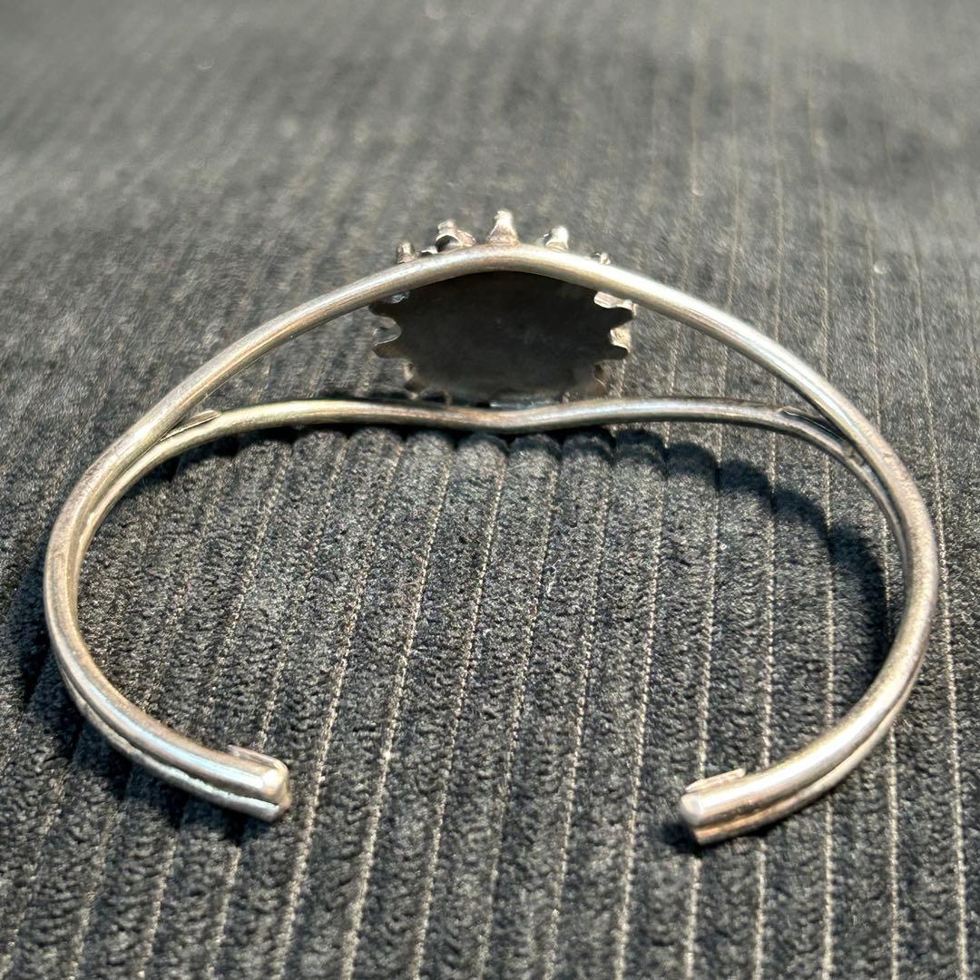 インディアンジュエリー　navajo ホワイトバッファロー　バングル　シルバー