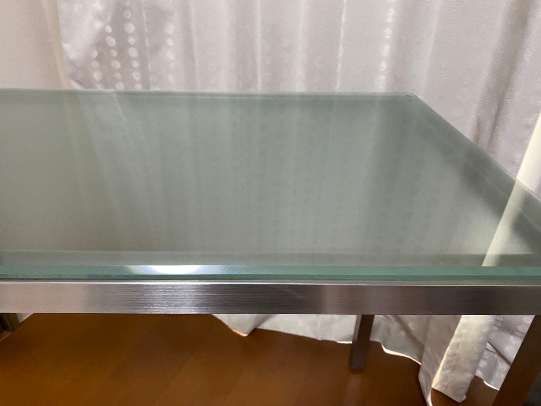 ガラステーブル　8/14まで出品