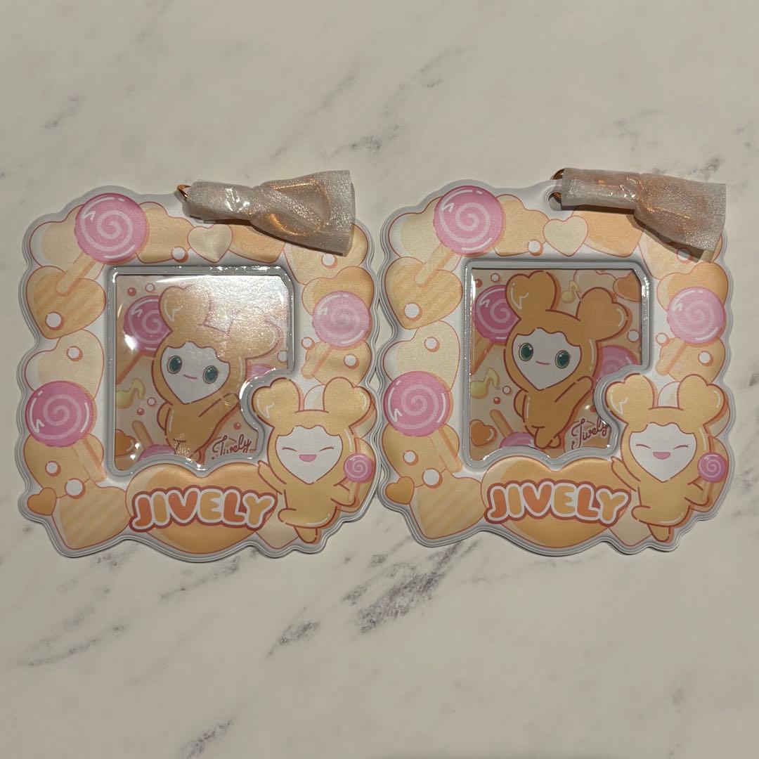 TWICE LOVELYS カードホルダー ジヒョ ジブリー - メルカリ