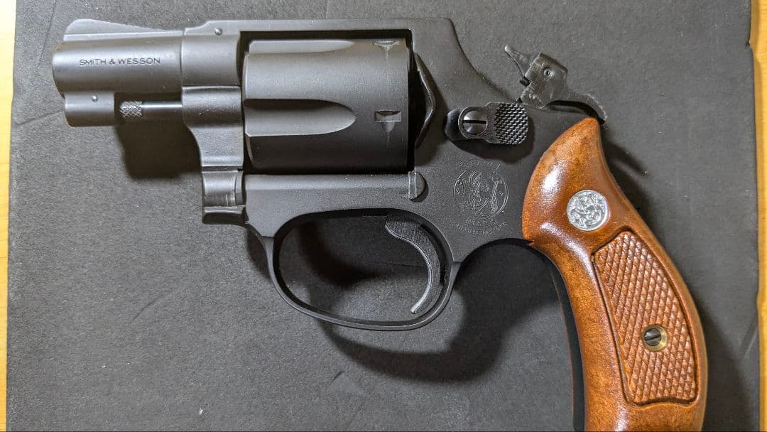 スミス&ウェッソン M36チーフスペシャル